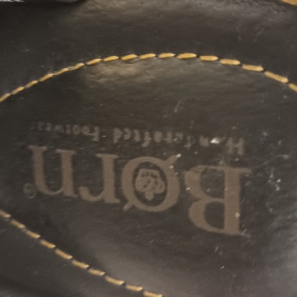 Women's BORN black leather slip on sandal shoes. Sz 8M..39Euro. - Picture 6 of 7